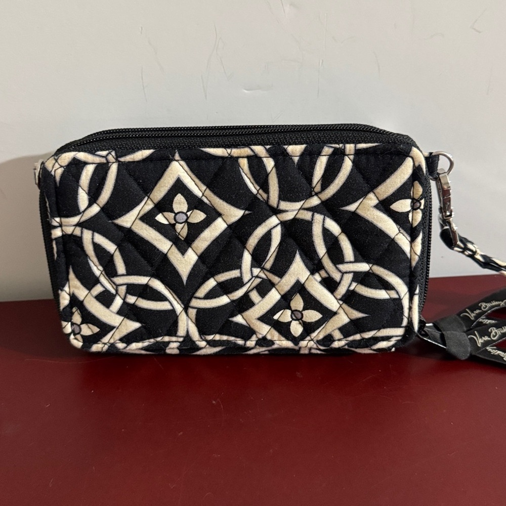 Vera Bradley Concerto Black and White Crossbody Bag - Picture 4 of 6